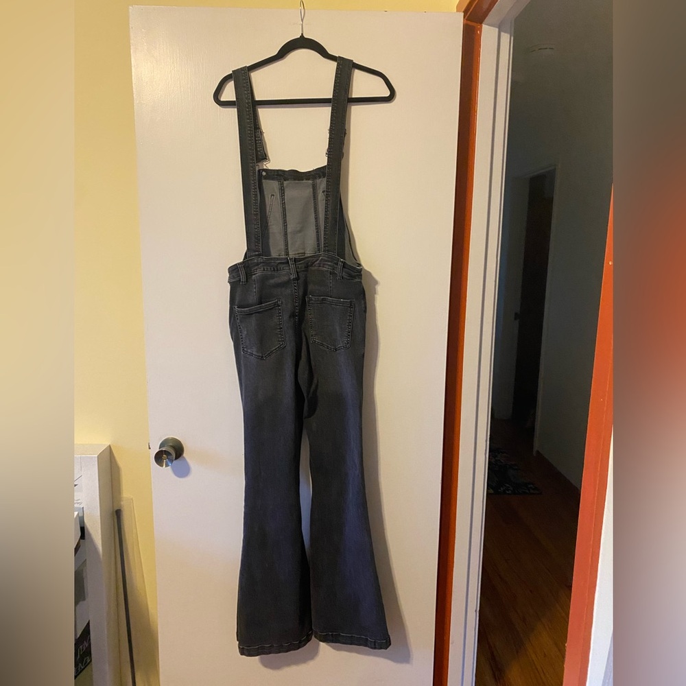 FREE PEOPLE OVERALLS - Picture 2 of 7